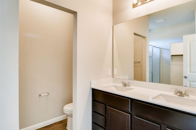 121 Freedom Park Ave, Liberty Hill, TX 78642