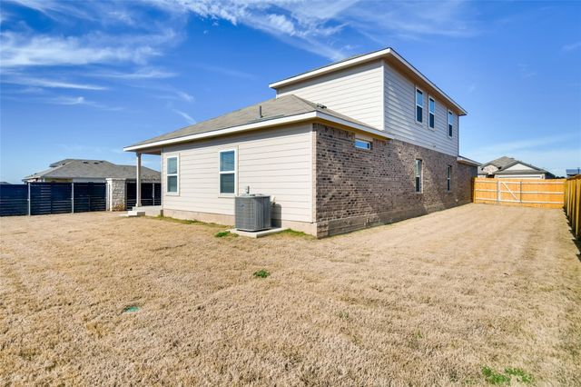 121 Freedom Park Ave, Liberty Hill, TX 78642