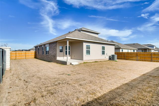 121 Freedom Park Ave, Liberty Hill, TX 78642