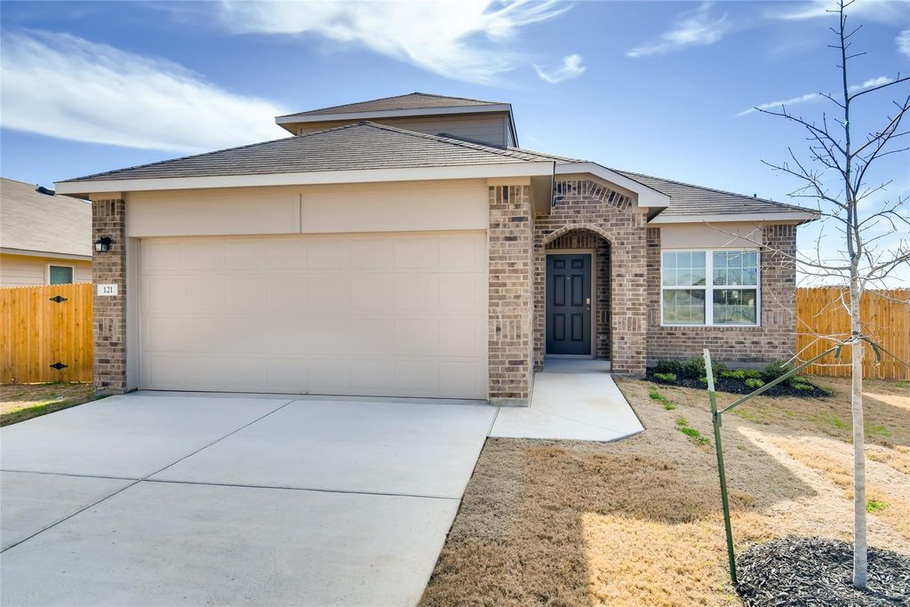 121 Freedom Park Ave, Liberty Hill, TX 78642