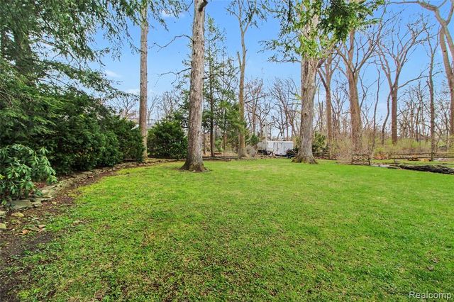 330 Cole Road, Monroe, MI 48162