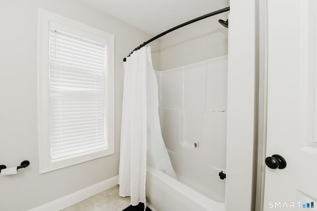 500 River Road 3, Shelton, CT 06484