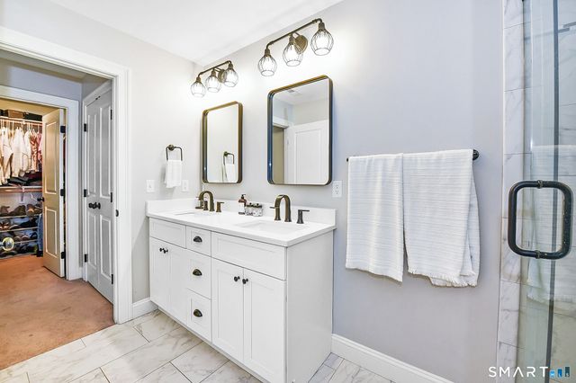 500 River Road 3, Shelton, CT 06484