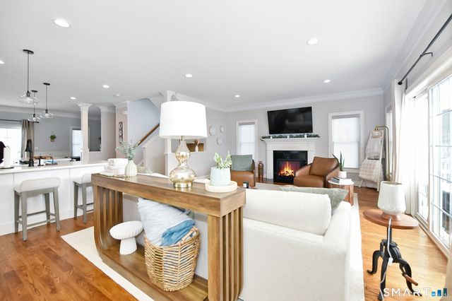 500 River Road 3, Shelton, CT 06484