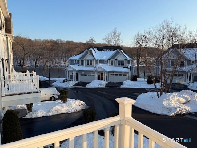 500 River Road 3, Shelton, CT 06484