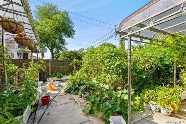 151-23 26th Avenue, Flushing, NY 11354