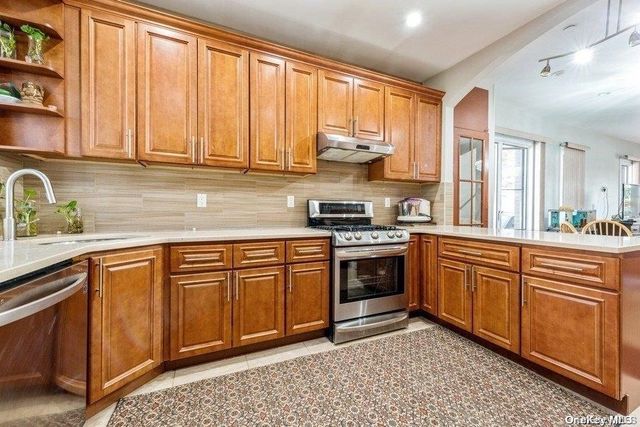 151-23 26th Avenue, Flushing, NY 11354