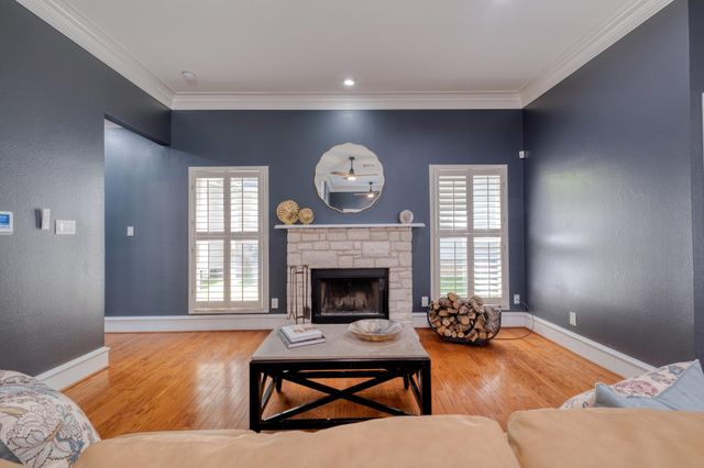 1204 W 39th ST, Austin, TX 78756