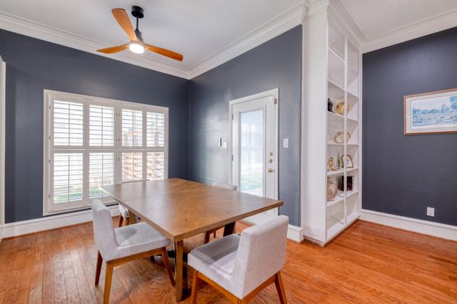 1204 W 39th ST, Austin, TX 78756