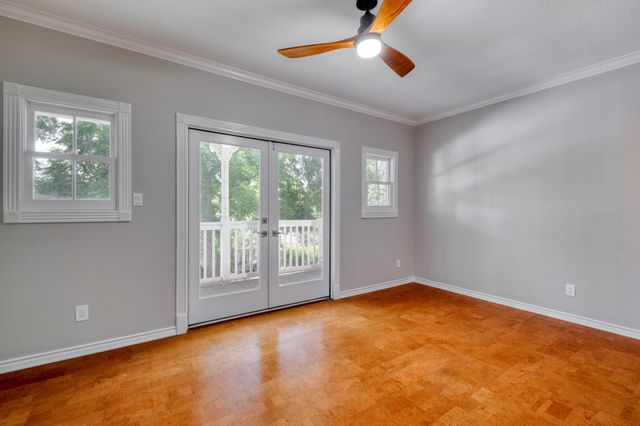 1204 W 39th ST, Austin, TX 78756