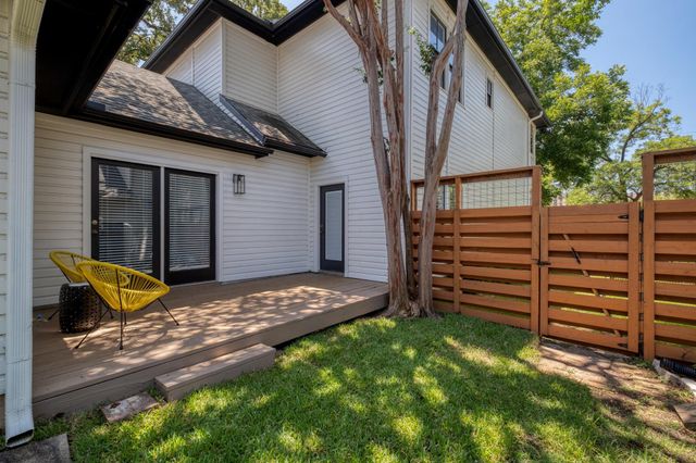 1204 W 39th ST, Austin, TX 78756