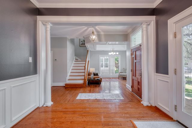 1204 W 39th ST, Austin, TX 78756