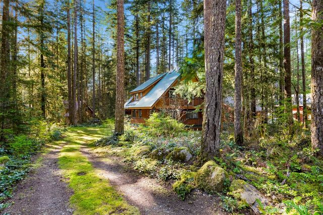 7473 Glacier Springs Drive, Deming, WA 98244