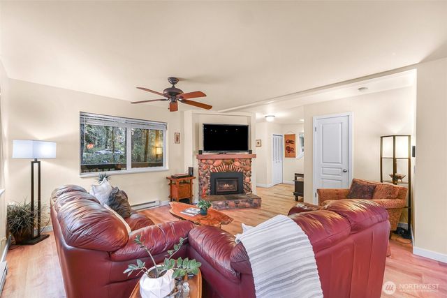 7473 Glacier Springs Drive, Deming, WA 98244