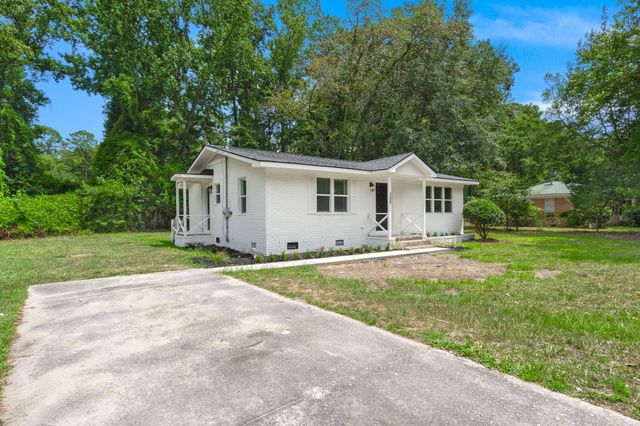 209 Grayson Street, Walterboro, SC 29488