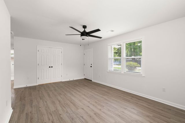 209 Grayson Street, Walterboro, SC 29488