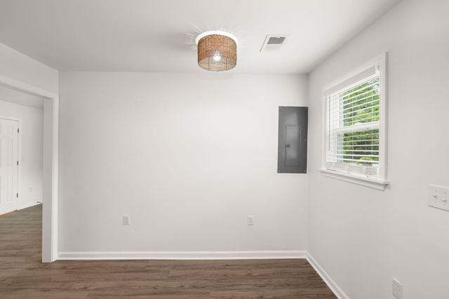 209 Grayson Street, Walterboro, SC 29488