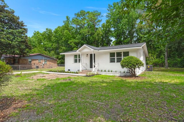 209 Grayson Street, Walterboro, SC 29488