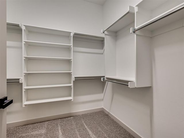 1208 Twin Oaks Drive, Blanchard, OK 73010