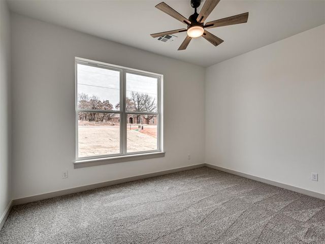 1208 Twin Oaks Drive, Blanchard, OK 73010