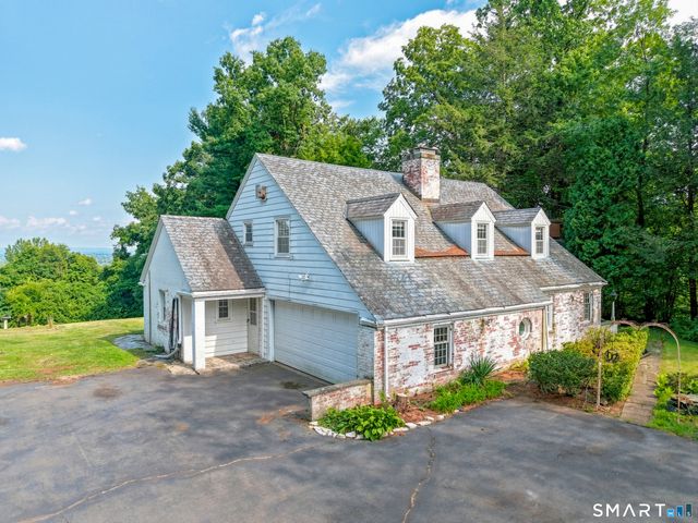 54 Ferncliff Drive, West Hartford, CT 06117