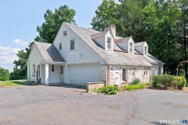 54 Ferncliff Drive, West Hartford, CT 06117