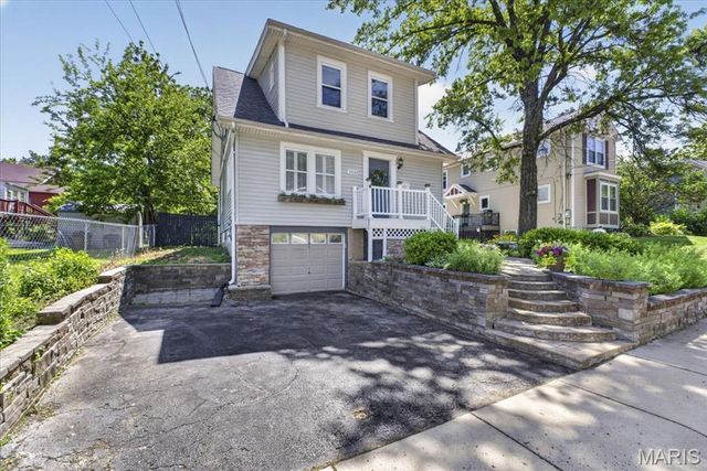 2510 Oakland Avenue, St Louis, MO 63143