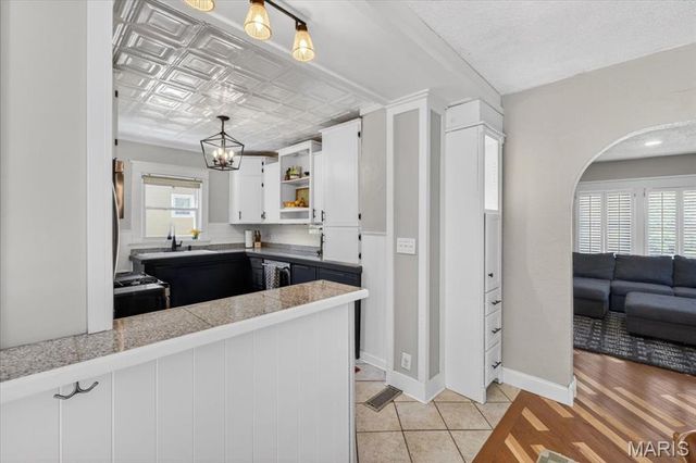 2510 Oakland Avenue, St Louis, MO 63143