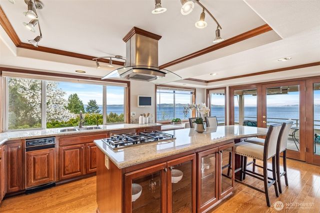 220 SW 292nd Street, Federal Way, WA 98023