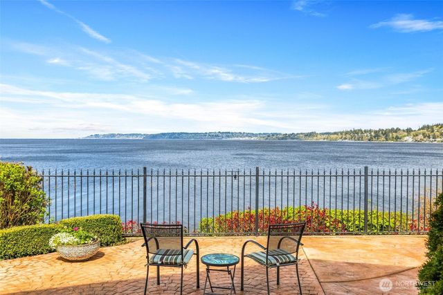 220 SW 292nd Street, Federal Way, WA 98023