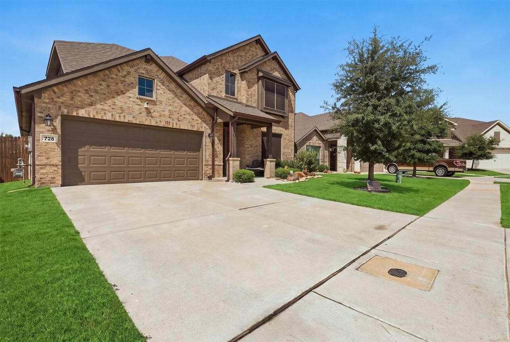 728 Ruellia Street, Weatherford, TX 76086