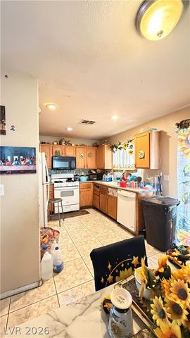 5905 Clover Canyon Lane, Las Vegas, NV 89142