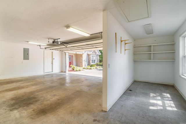 34 Sorpresa Way, Hot Springs Village, AR 71909