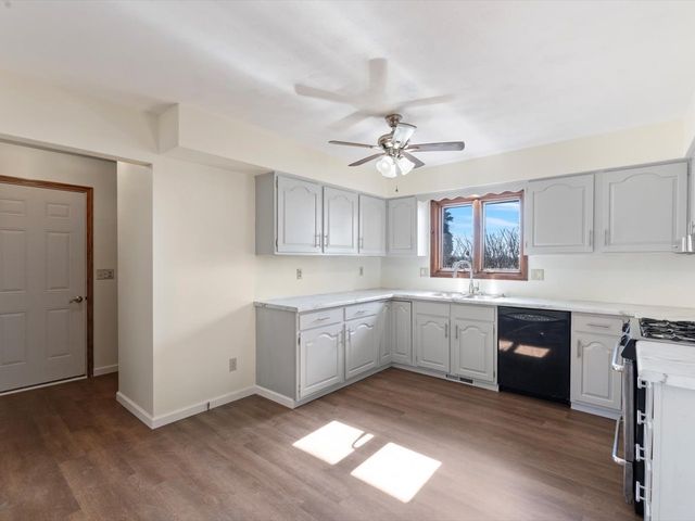 12292 Indian Trail Road, Geneseo, IL 61254