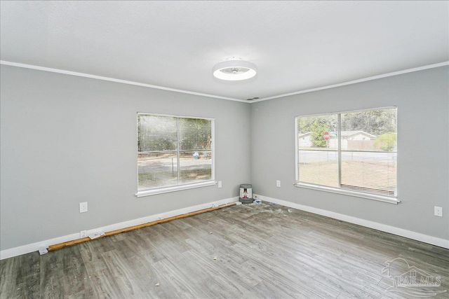 5496 Wales Ave, Pensacola, FL 32526