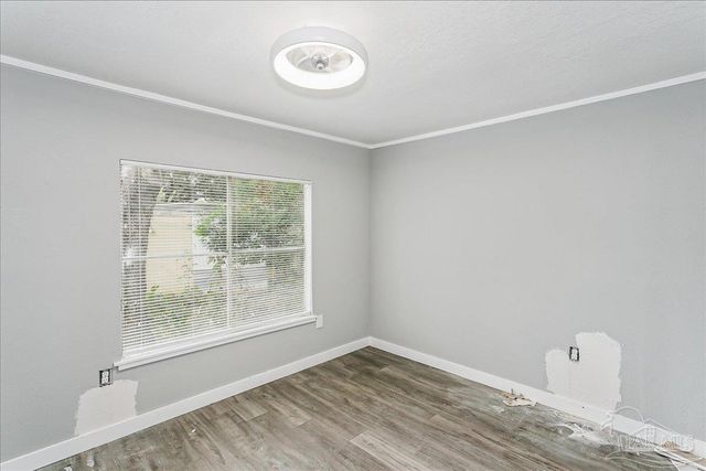 5496 Wales Ave, Pensacola, FL 32526