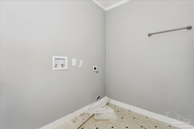 5496 Wales Ave, Pensacola, FL 32526