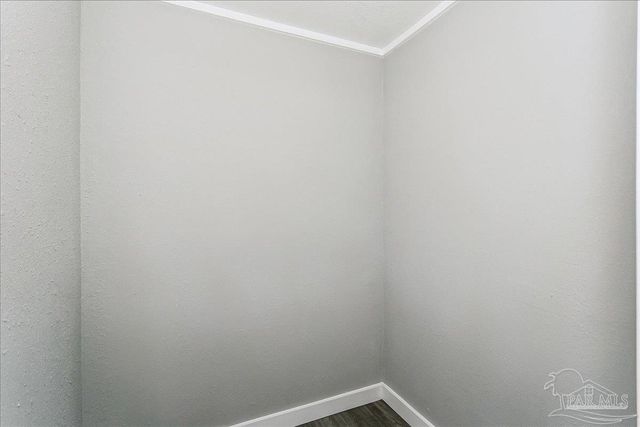 5496 Wales Ave, Pensacola, FL 32526