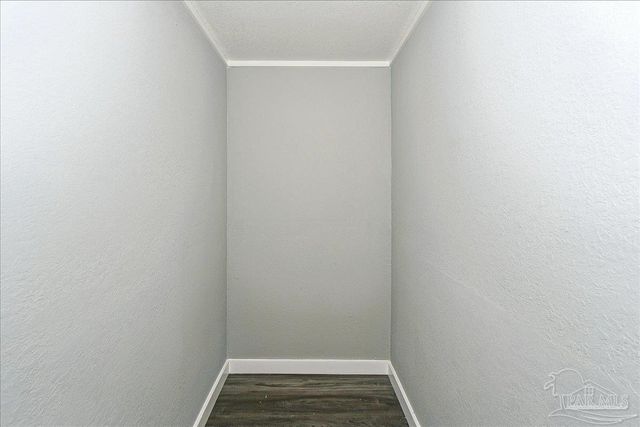 5496 Wales Ave, Pensacola, FL 32526