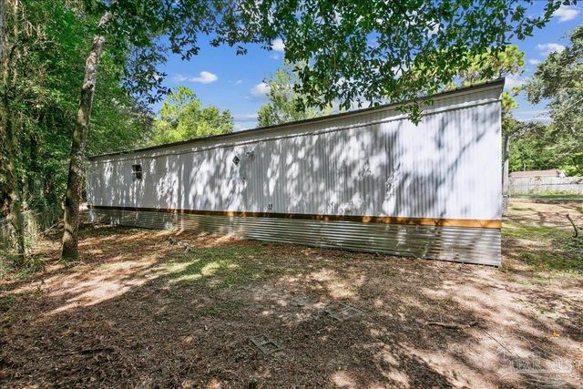 5496 Wales Ave, Pensacola, FL 32526