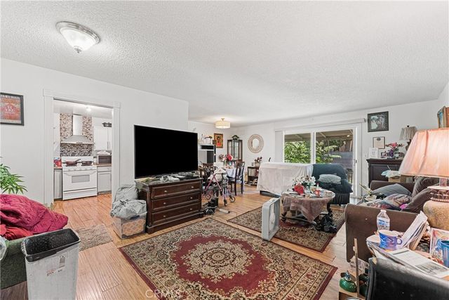 814 W Avenue H7, Lancaster, CA 93534