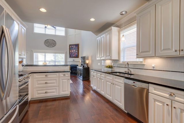 608 Patriot Ln, Franklin, TN 37067