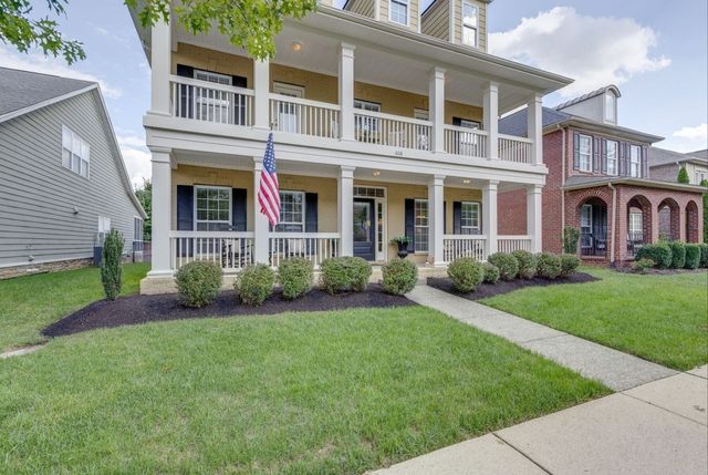 608 Patriot Ln, Franklin, TN 37067