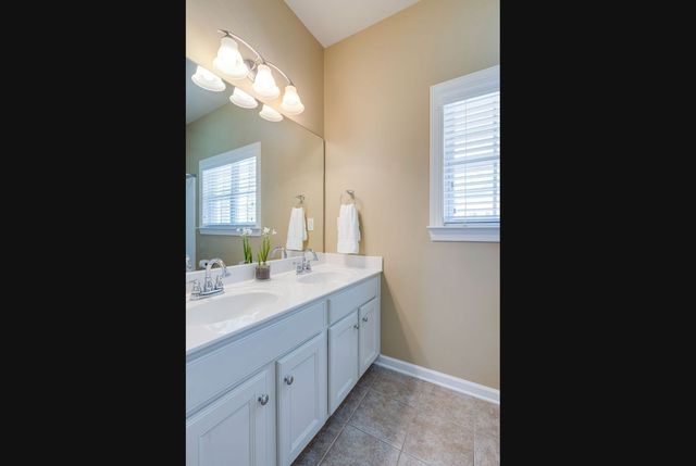 608 Patriot Ln, Franklin, TN 37067