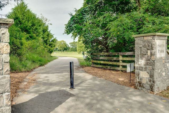 608 Patriot Ln, Franklin, TN 37067