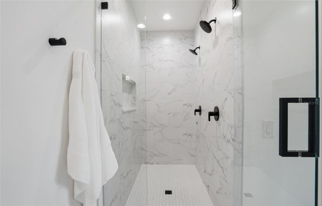 3002 W PLATT 4, Tampa, FL 33609