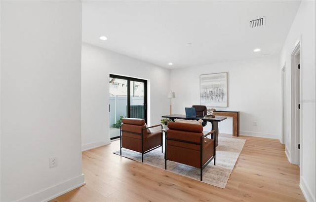 3002 W PLATT 4, Tampa, FL 33609