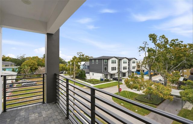 3002 W PLATT 4, Tampa, FL 33609