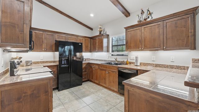 1125 Ethel, Seguin, TX 78155