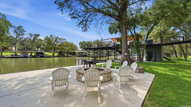 1125 Ethel, Seguin, TX 78155